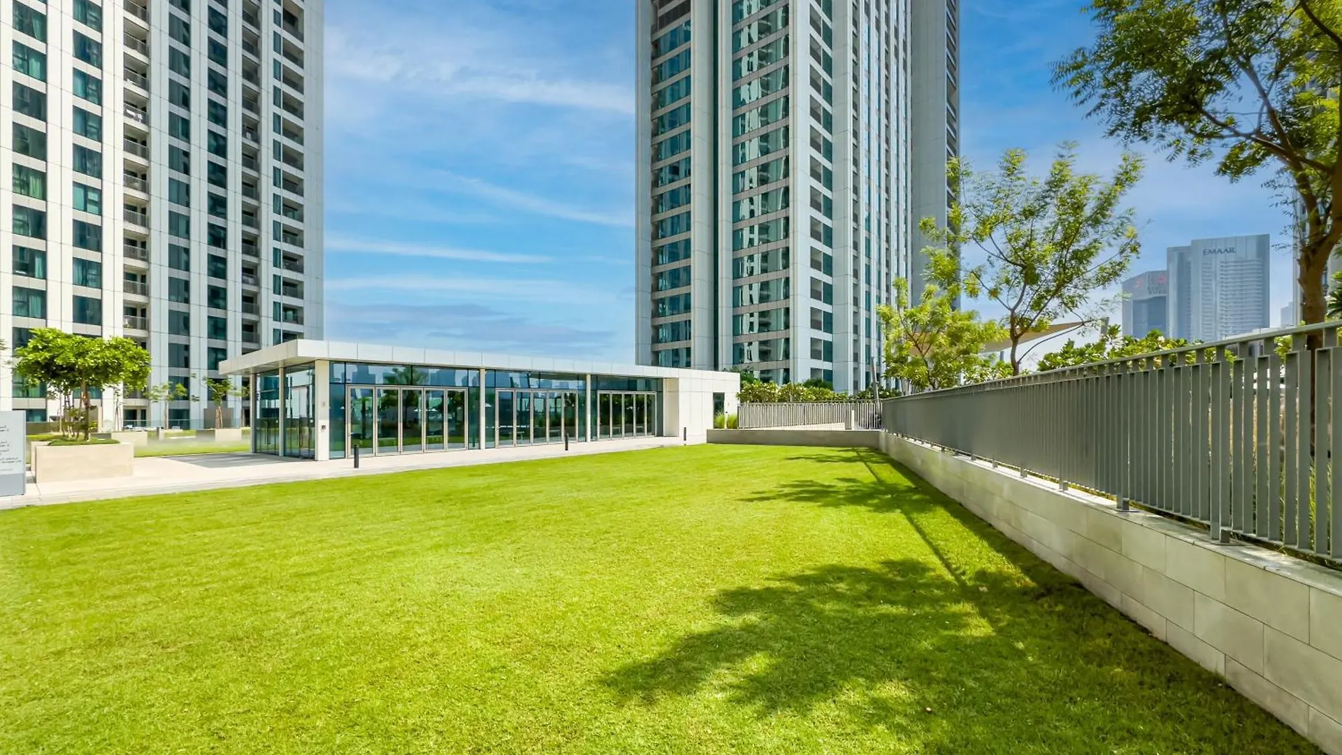 Al-Fannan At Downtown Views 2 - Best Burj Khalifa View - Brand New Luxury 2 Bedroom Apartment Dubai