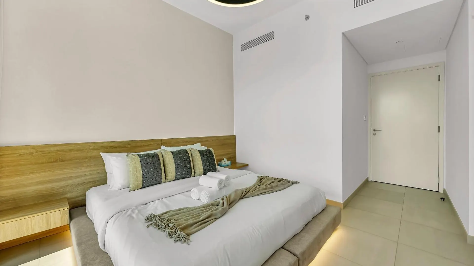 Al-Fannan At Downtown Views 2 - Best Burj Khalifa View - Brand New Luxury 2 Bedroom Apartment Dubai