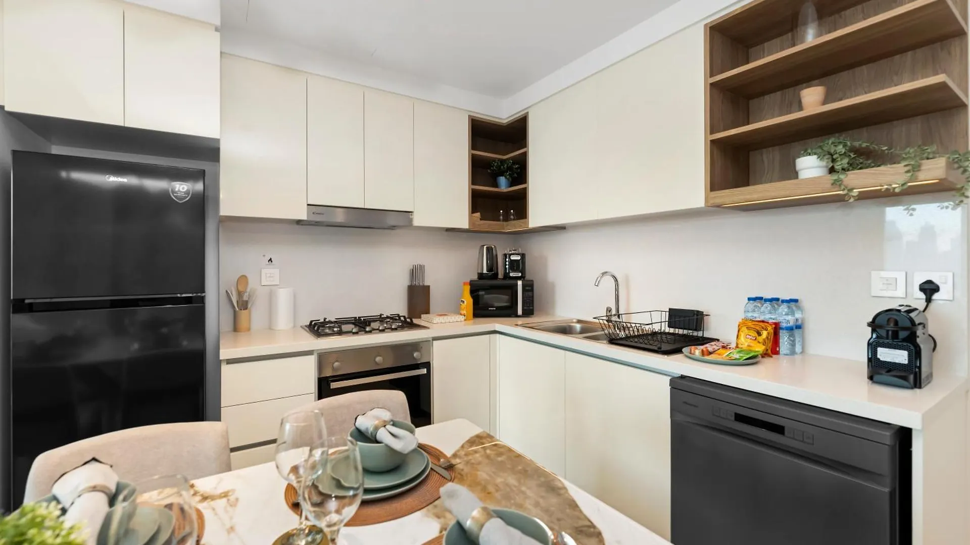Al-Fannan At Downtown Views 2 - Best Burj Khalifa View - Brand New Luxury 2 Bedroom Apartment Dubai