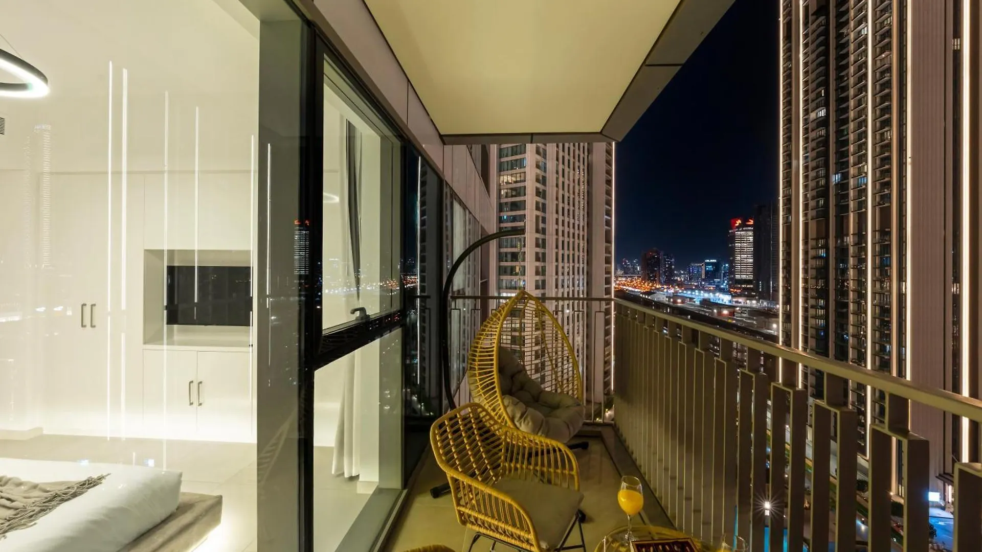 Al-Fannan At Downtown Views 2 - Best Burj Khalifa View - Brand New Luxury 2 Bedroom Apartment Dubai