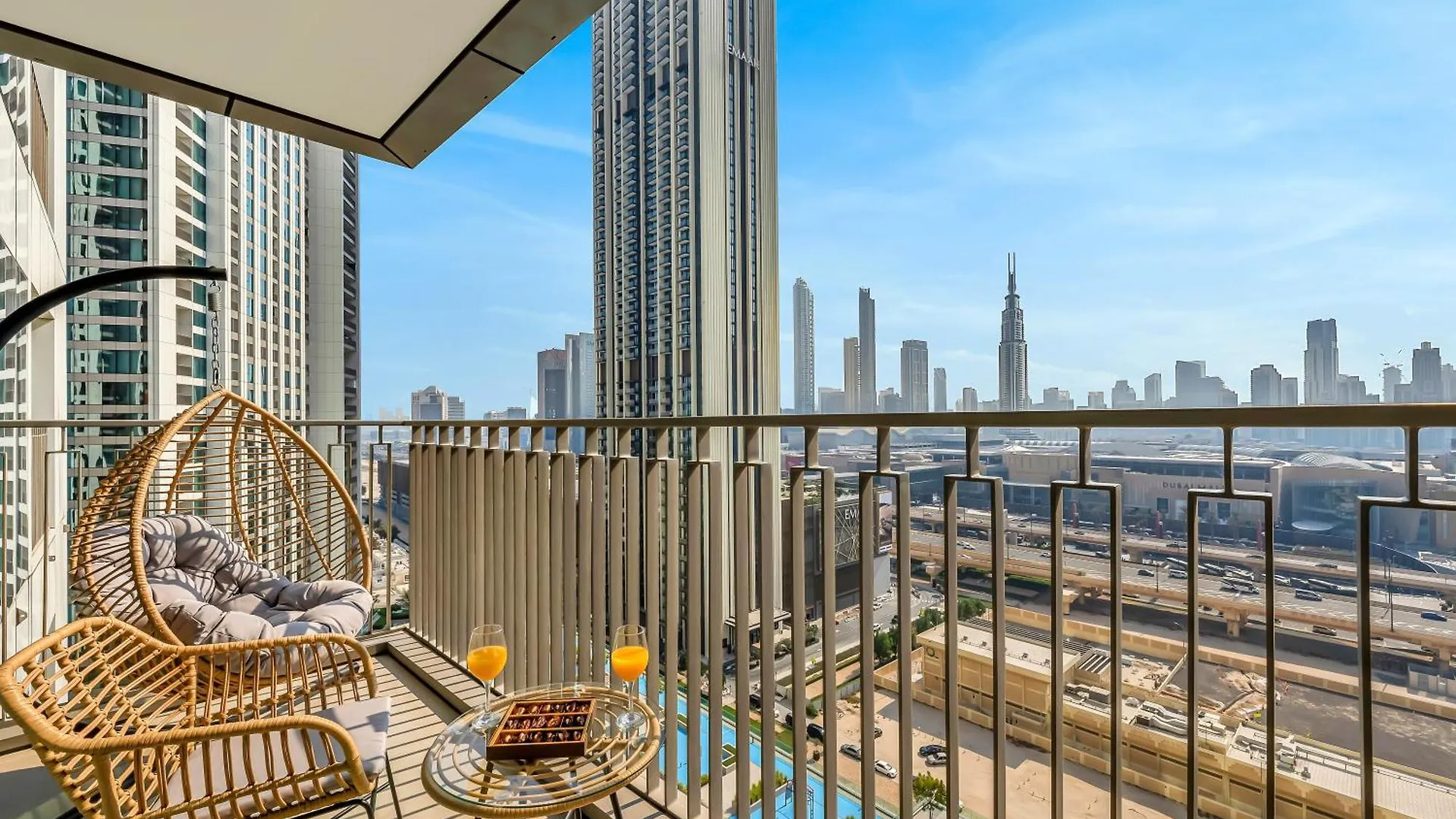 Al-Fannan At Downtown Views 2 - Best Burj Khalifa View - Brand New Luxury 2 Bedroom Apartment Dubai 0*,  United Arab Emirates