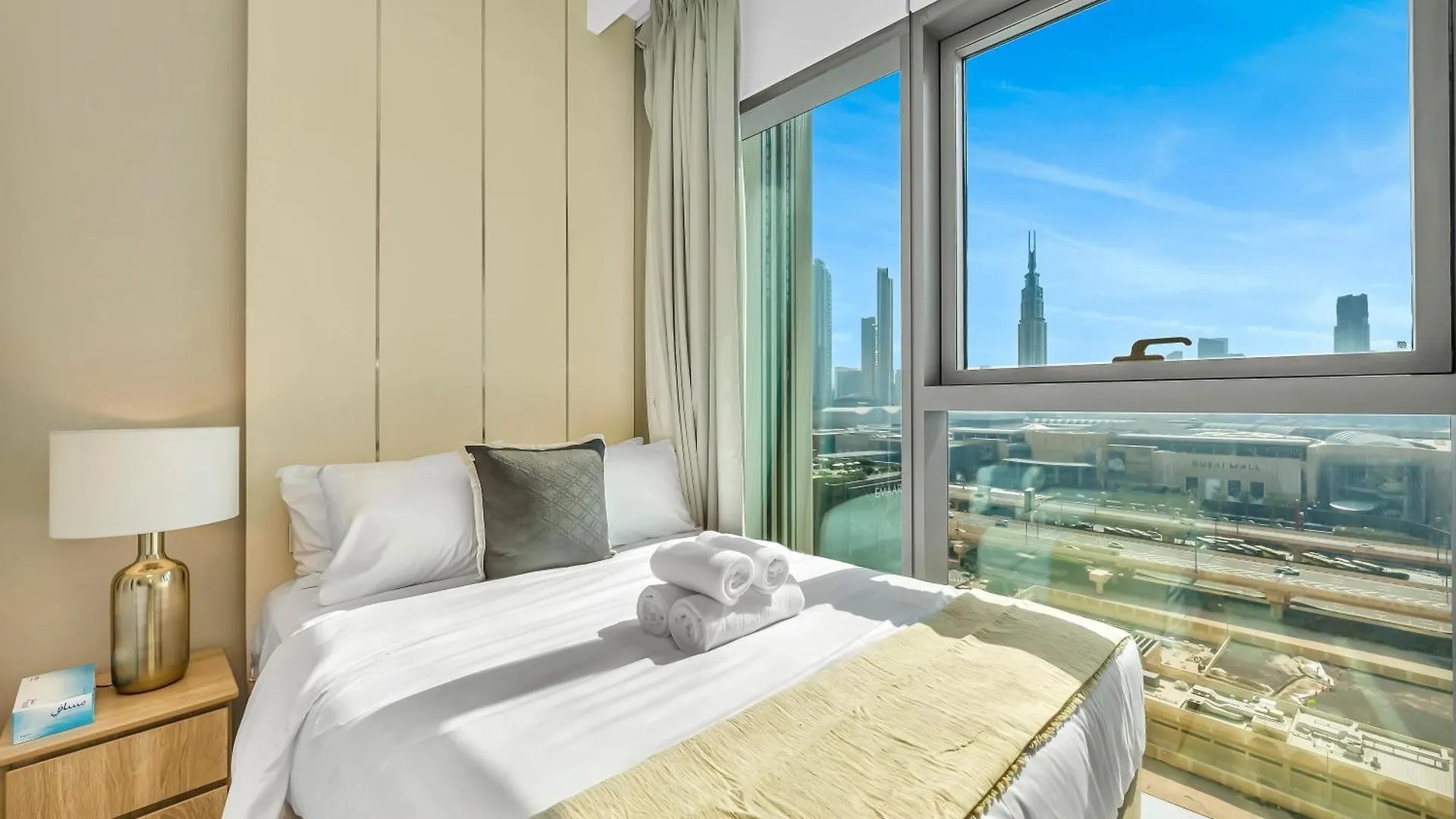 Al-Fannan At Downtown Views 2 - Best Burj Khalifa View - Brand New Luxury 2 Bedroom Apartment Dubai 0*,  United Arab Emirates
